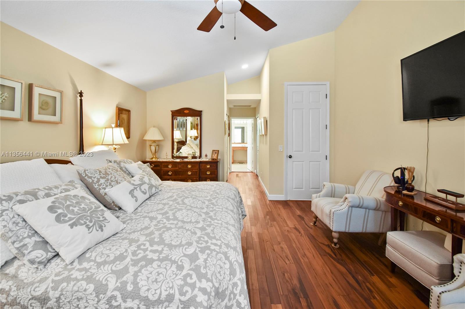 370 Mallard Road Weston, FL 33327 - Photo 20 of 43 Gallery Image 20