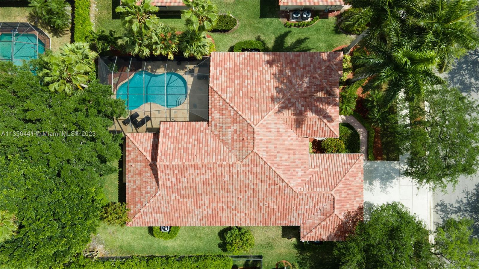 370 Mallard Road Weston, FL 33327 - Photo 3 of 43 Gallery Image 3