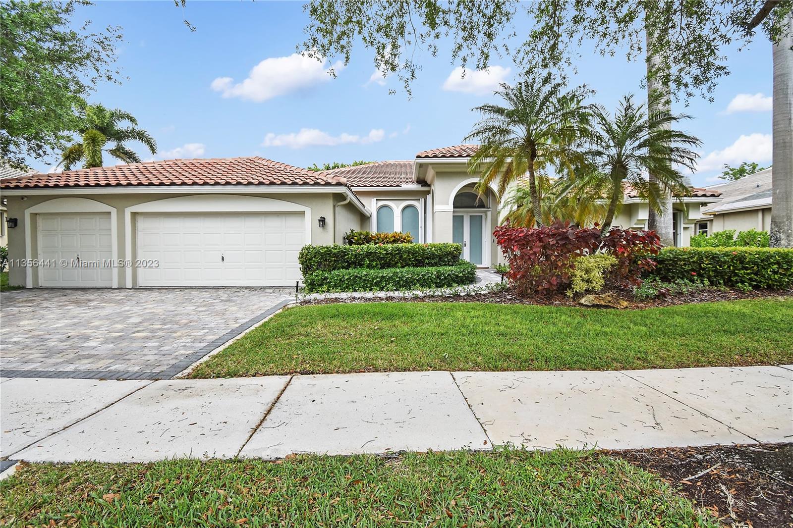 370 Mallard Road Weston, FL 33327 - Photo 38 of 43 Gallery Image 38