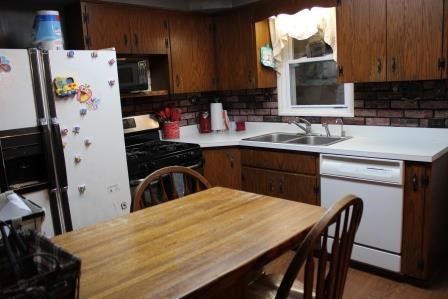 220 Big Oaks Drive Franklin, PA 16323 - Photo 8 of 32
