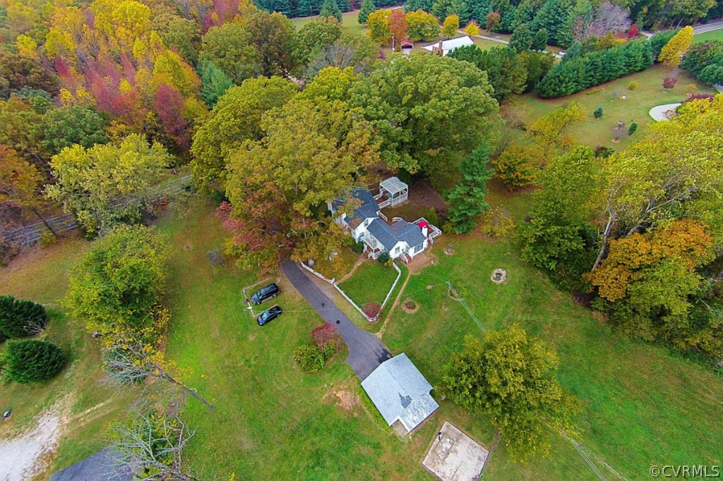 3146 Maidens Road Powhatan, VA 23139 - Photo 9 of 23 Gallery Image 9
