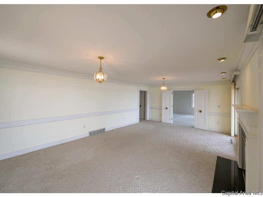 45 Forest Ridge Springfield, IL 62712 - Photo 13 of 23 Gallery Image 13