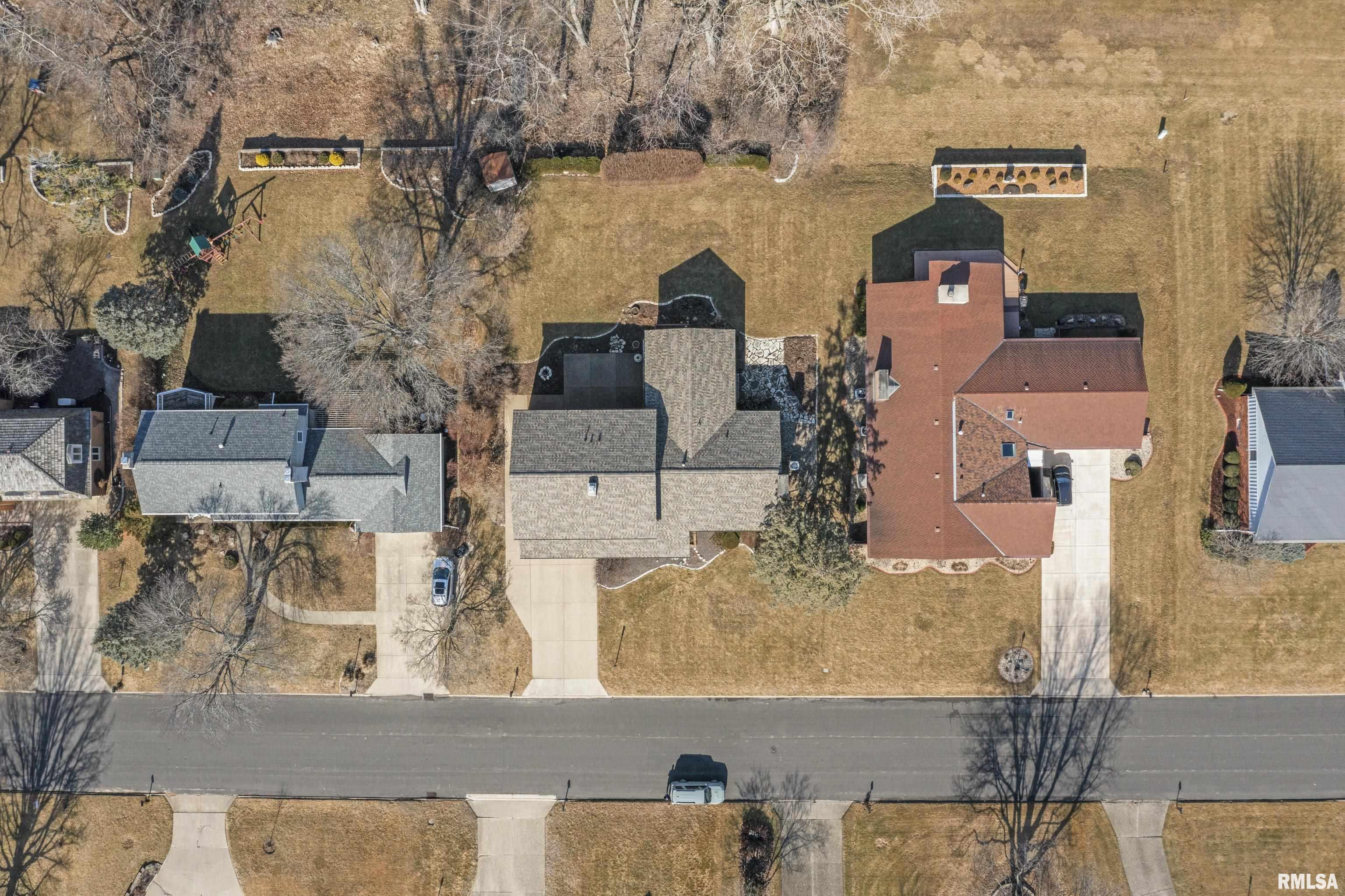 503 West Northgate Road Peoria, IL 61614 - Photo 5 of 61 Gallery Image 5