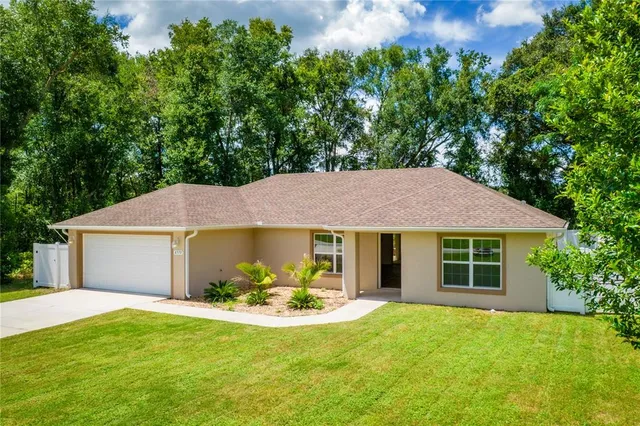 $320,000 | 8579 Southeast 155th Place, Summerfield, FL 34491