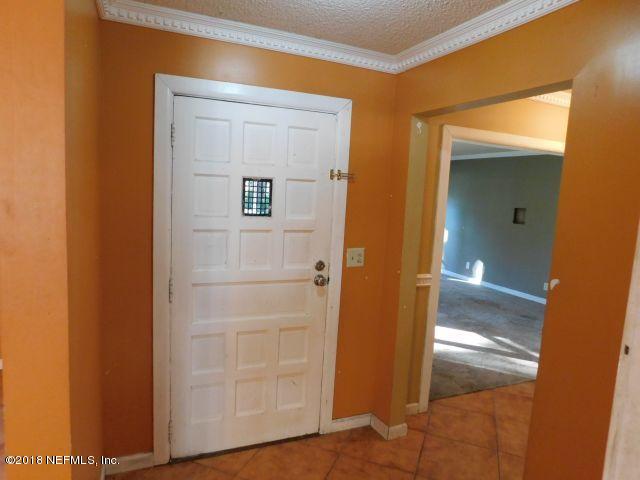 85642 Miner Road Yulee, FL 32097 - Photo 12 of 27 12_Foyer