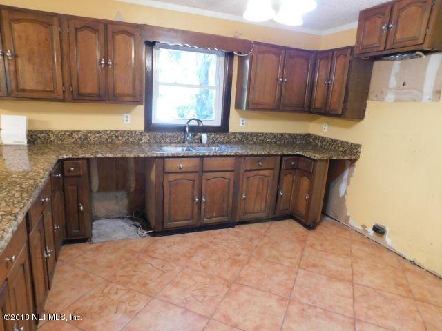 85642 Miner Road Yulee, FL 32097 - Photo 15 of 27 15_Kitchen-b