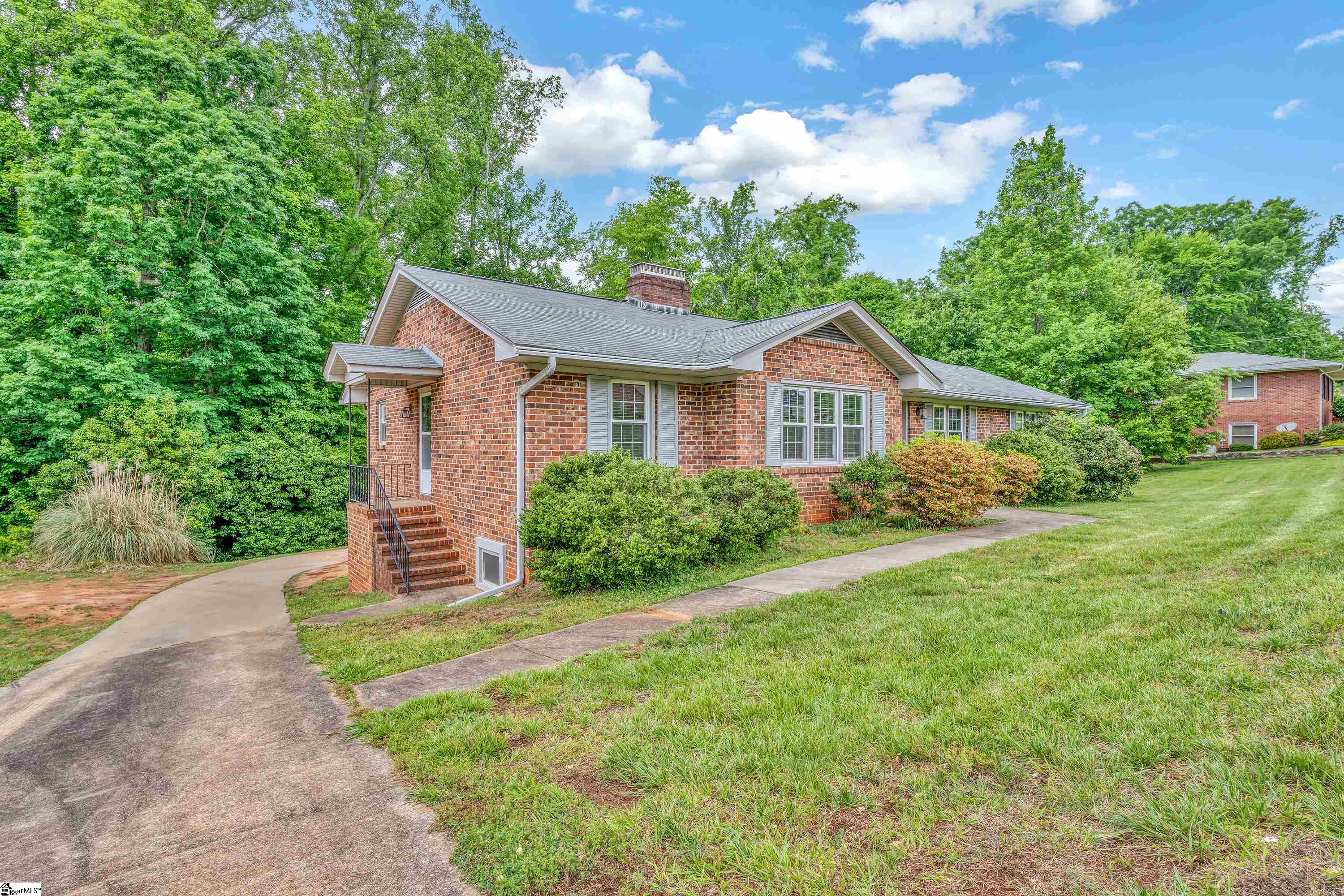 720 Parkins Mill Road Greenville, SC 29607 - Photo 2 of 34 Gallery Image 2