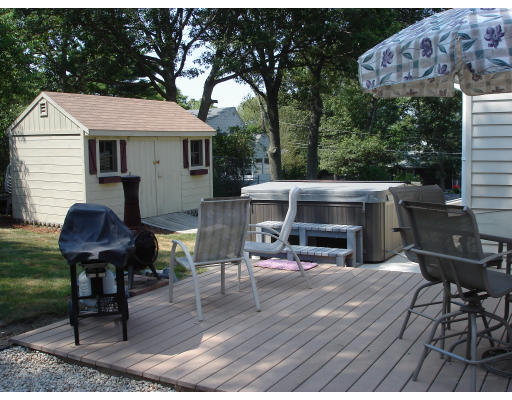 7 Hill Road Holbrook, MA 02343 - Photo 3 of 23 Gallery Image 3