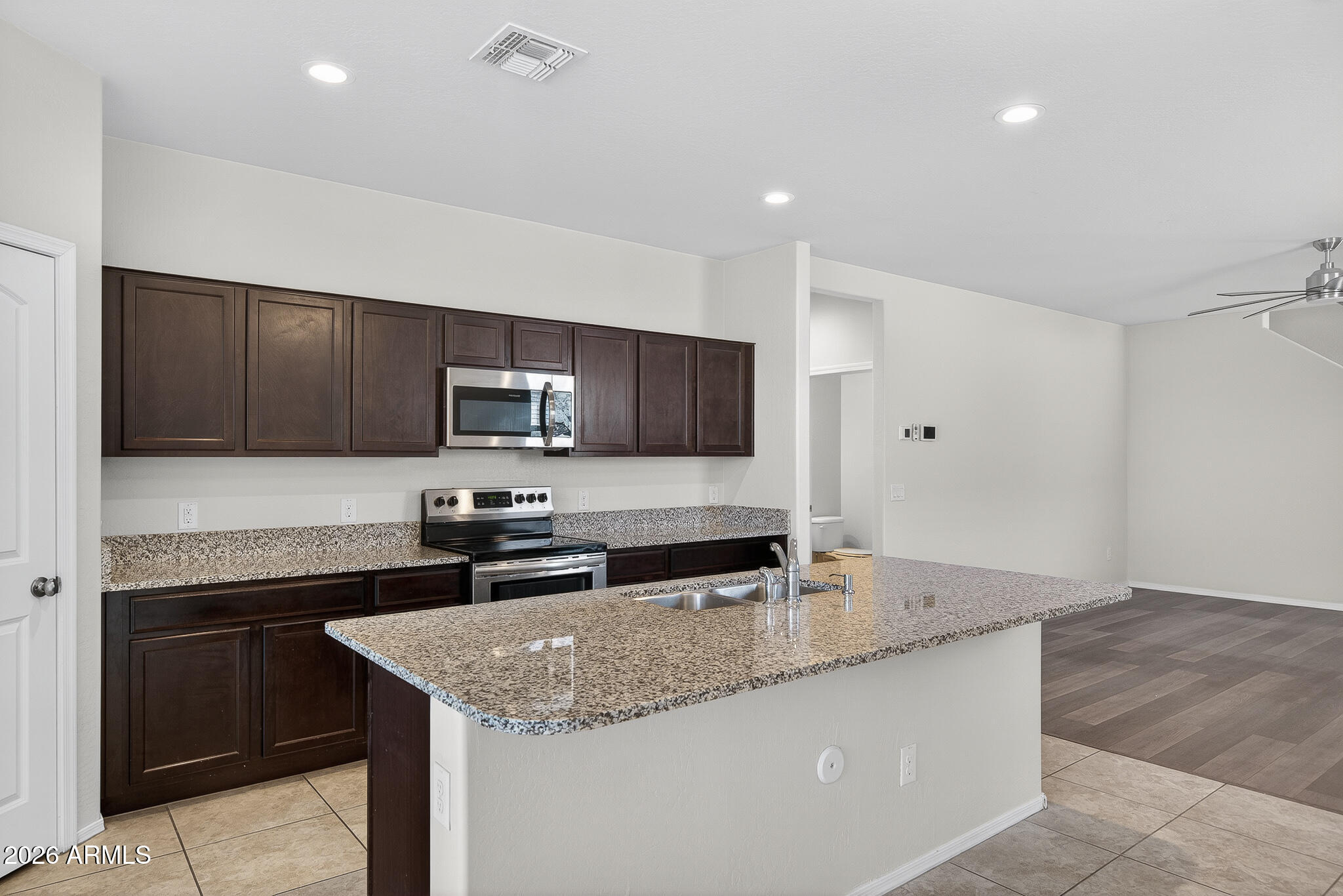 25590 West Coles Road Buckeye, AZ 85326 - Photo 11 of 40