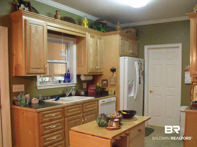 109 Scott Road Brewton, AL 36426 - Photo 6 of 19 Kitchen