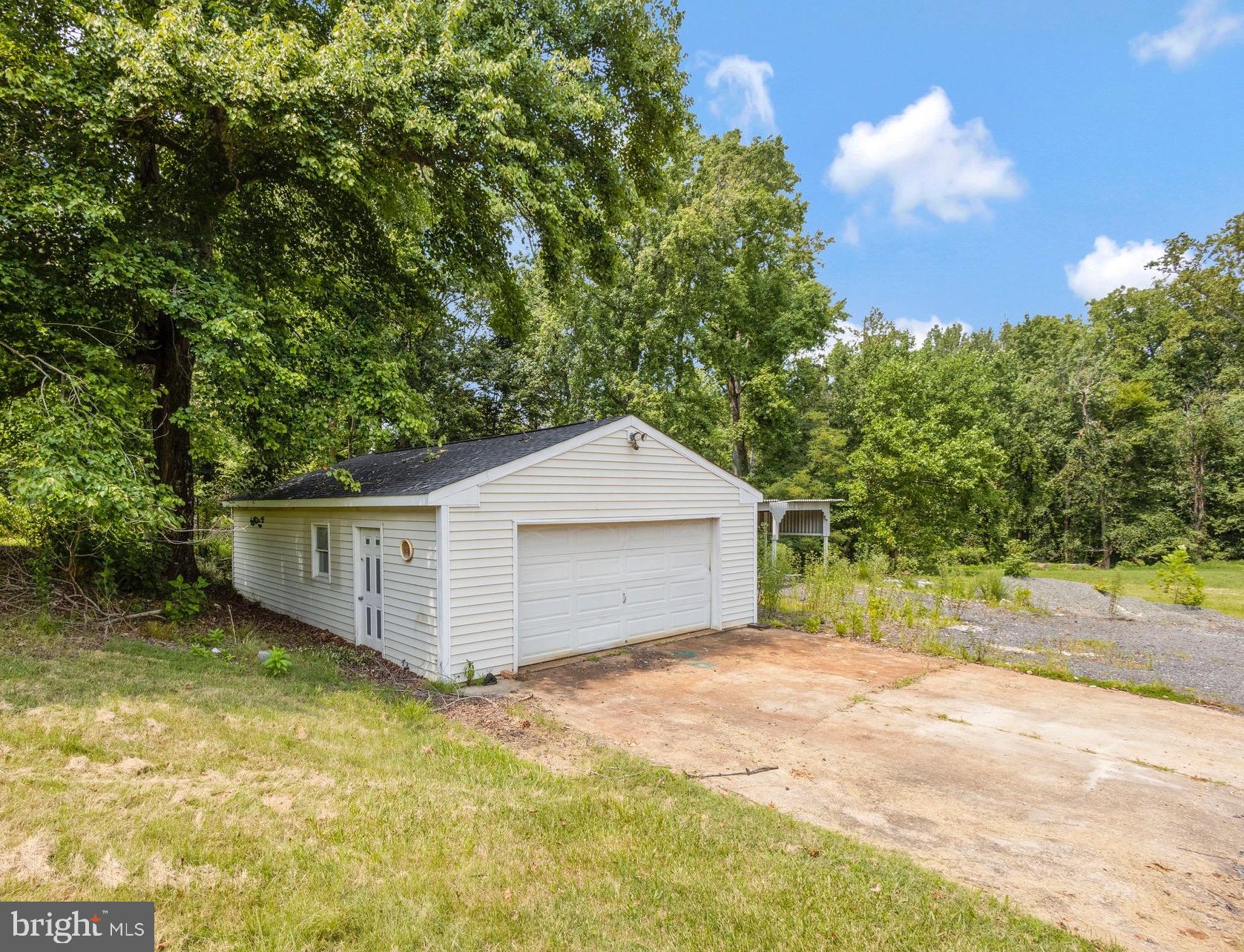 13121 Fort Washington Road Fort Washington, MD 20744 - Photo 3 of 51 Detached Garage