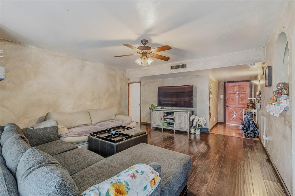 6317 Locust Street Rowlett, TX 75089 - Photo 9 of 34
