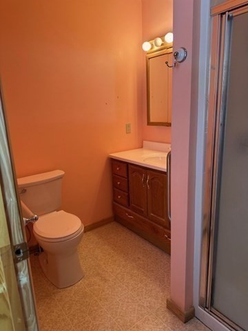 61 Fuller Road Palmer, MA 01069 - Photo 9 of 28