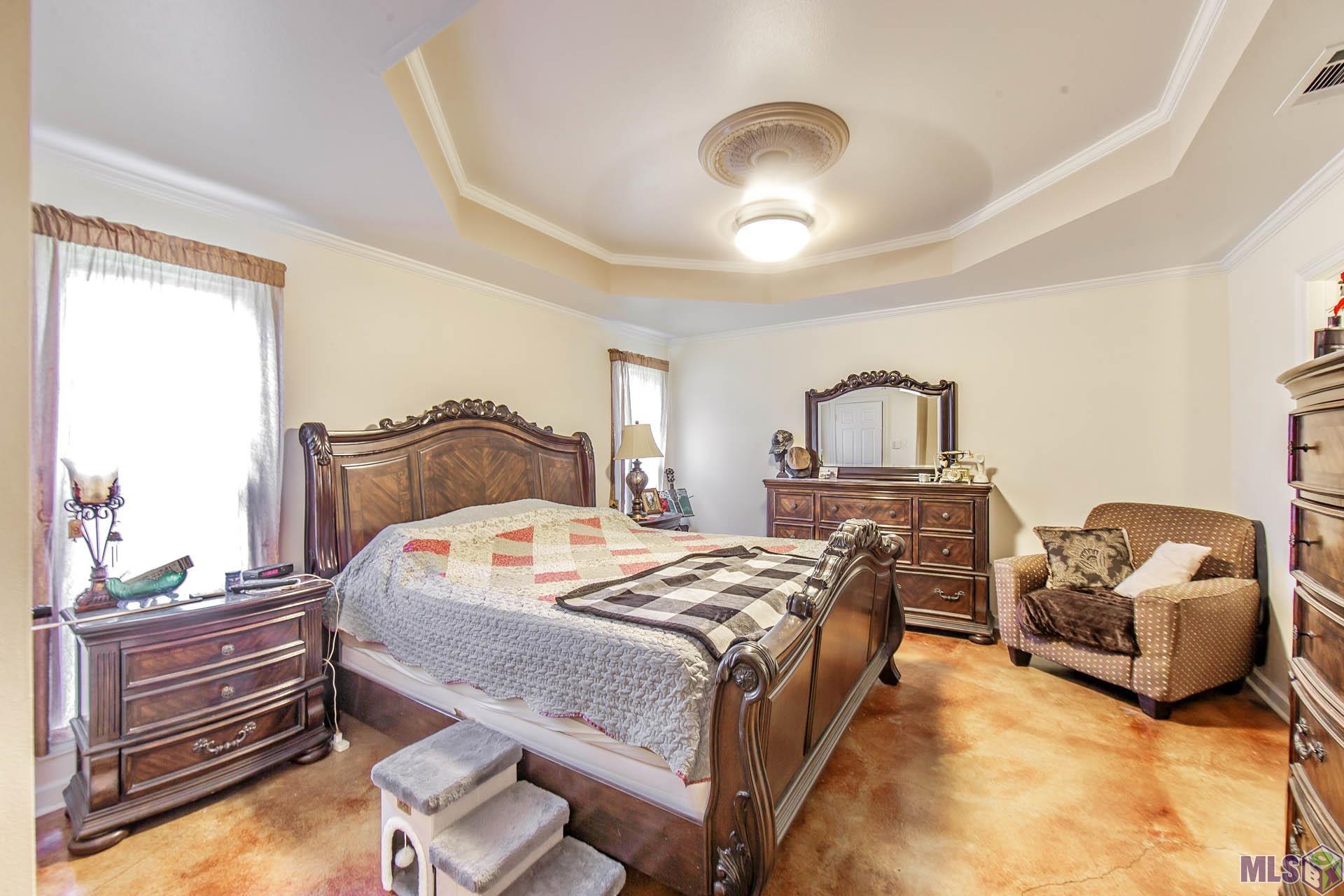 14081 Garcon Road Gonzales, LA 70737 - Photo 8 of 21 Primary Bedroom