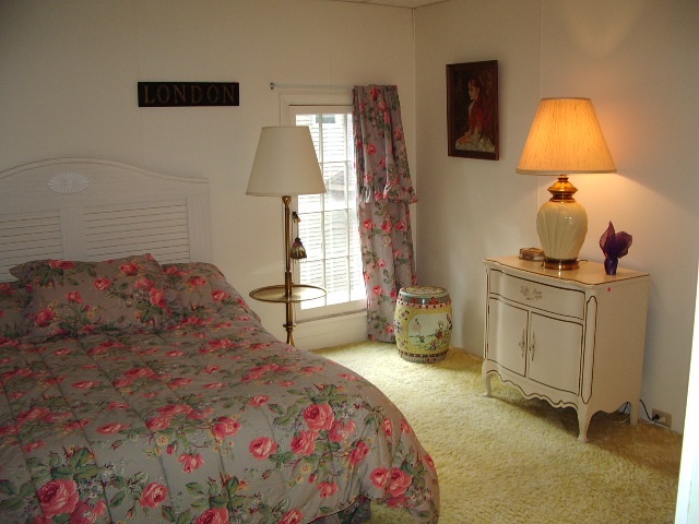 6527 Deepwater Point Road Williamsburg, MI 49690 - Photo 17 of 34 1807831-17.JPG