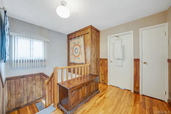 $700,000 | 51 Wexford Drive, Oakdale, NY 11769