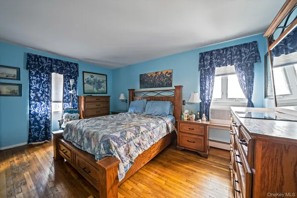 $700,000 | 51 Wexford Drive, Oakdale, NY 11769