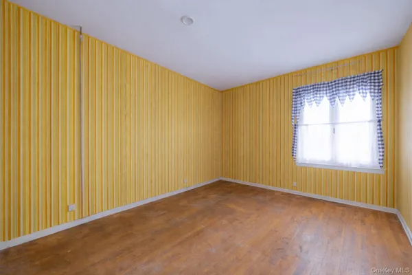 $700,000 | 51 Wexford Drive, Oakdale, NY 11769