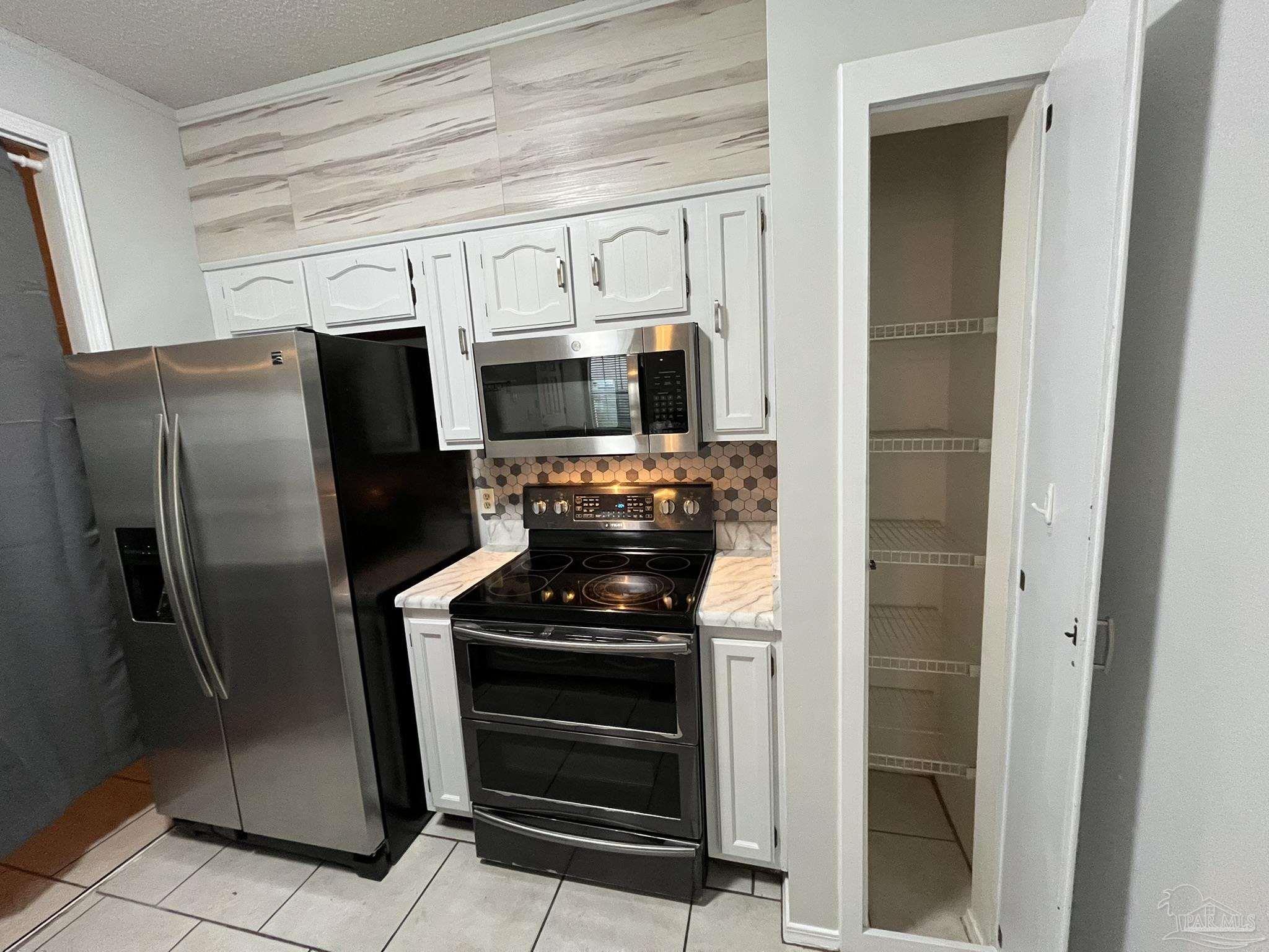 501 East Burgess Road, Unit C2 Pensacola, FL 32504 - Photo 10 of 39