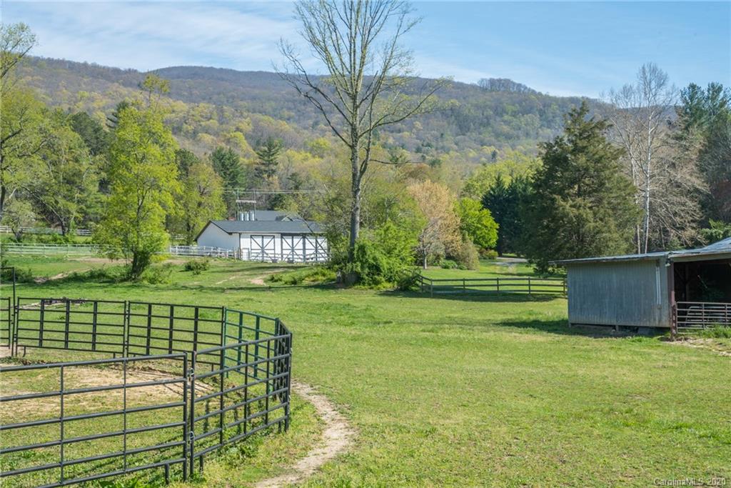 609 Old Fort Road Fairview, NC 28730 - Photo 1 of 44 Gallery Image 1