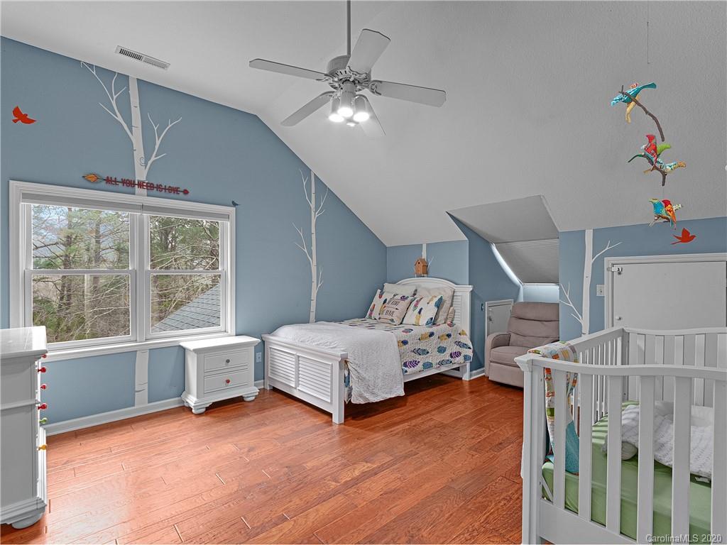 609 Old Fort Road Fairview, NC 28730 - Photo 17 of 44 Gallery Image 17