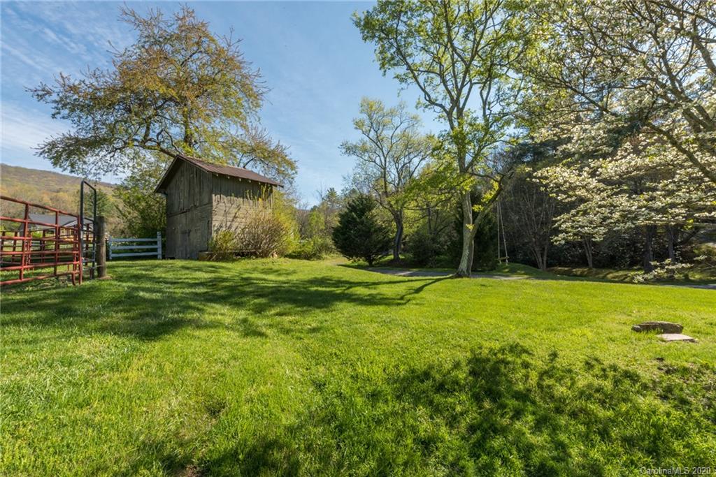 609 Old Fort Road Fairview, NC 28730 - Photo 24 of 44 Gallery Image 24