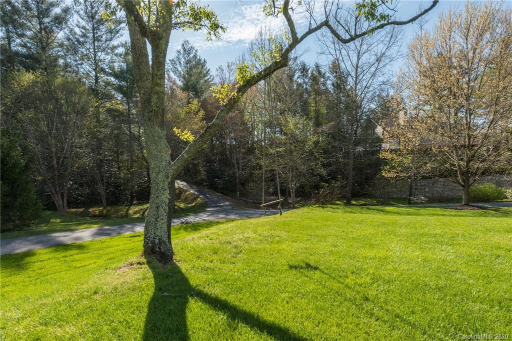 609 Old Fort Road Fairview, NC 28730 - Photo 25 of 44 Gallery Image 25