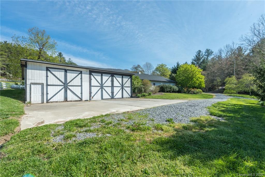 609 Old Fort Road Fairview, NC 28730 - Photo 30 of 44 Gallery Image 30