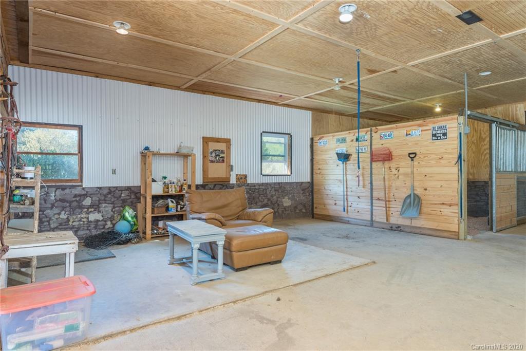 609 Old Fort Road Fairview, NC 28730 - Photo 32 of 44 Gallery Image 32