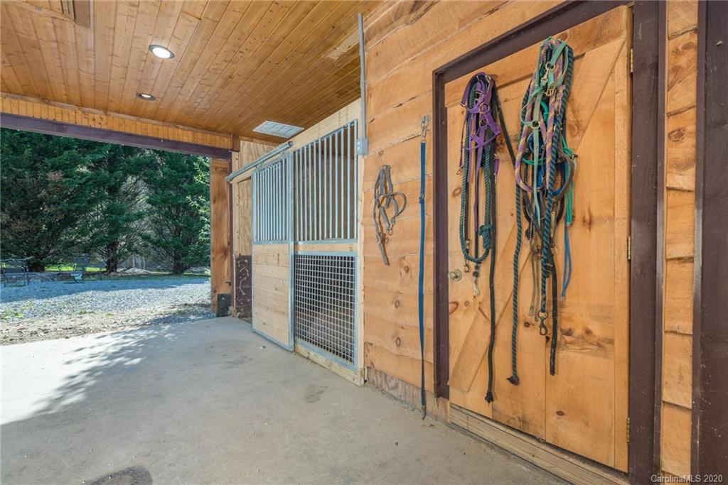 609 Old Fort Road Fairview, NC 28730 - Photo 35 of 44 Gallery Image 35