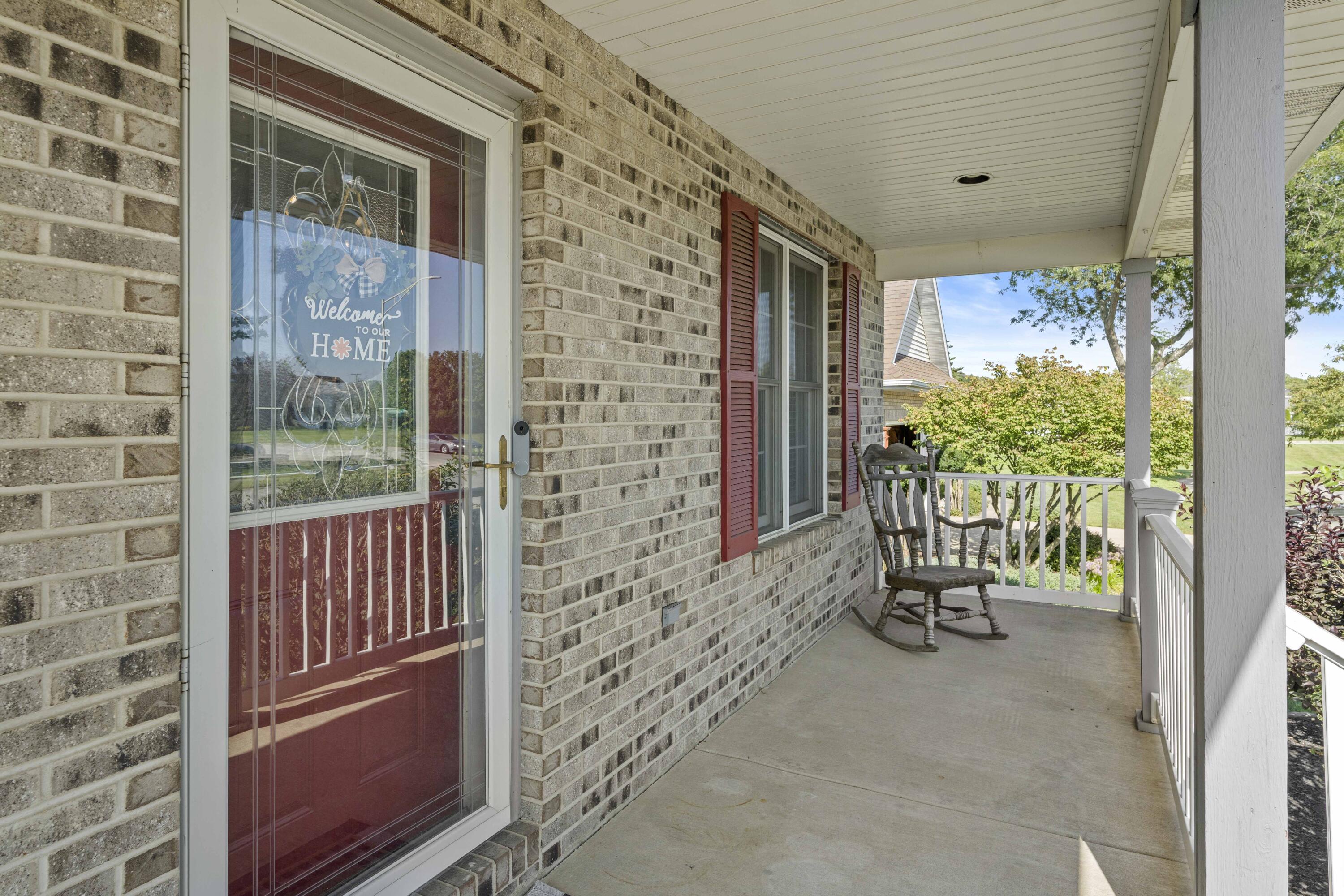243 Stone Ridge Drive Dyer, IN 46311 - Photo 3 of 34 3000x2000