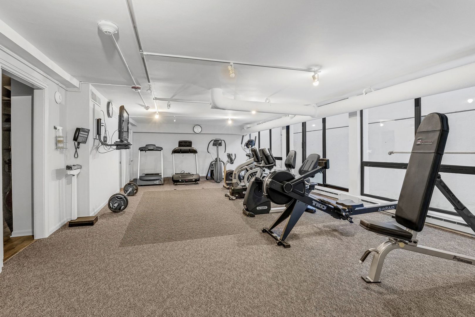 1420 Sheridan Road, Unit 3D Wilmette, IL 60091 - Photo 3 of 30 Gallery Image 3