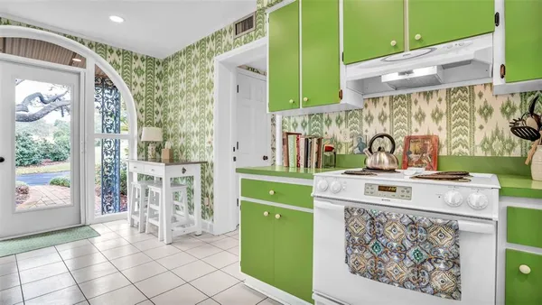 $1,995,000 | 2300 North Scenic Highway, Unit 37E, Lake Wales, FL 33898