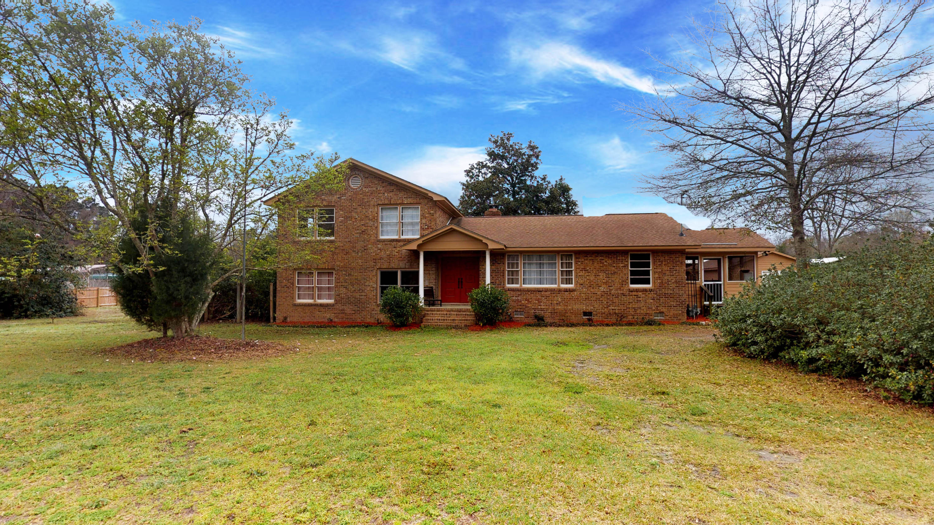 109 County Rd S-18-752 Summerville, SC 29483 - Photo 1 of 41 109front1