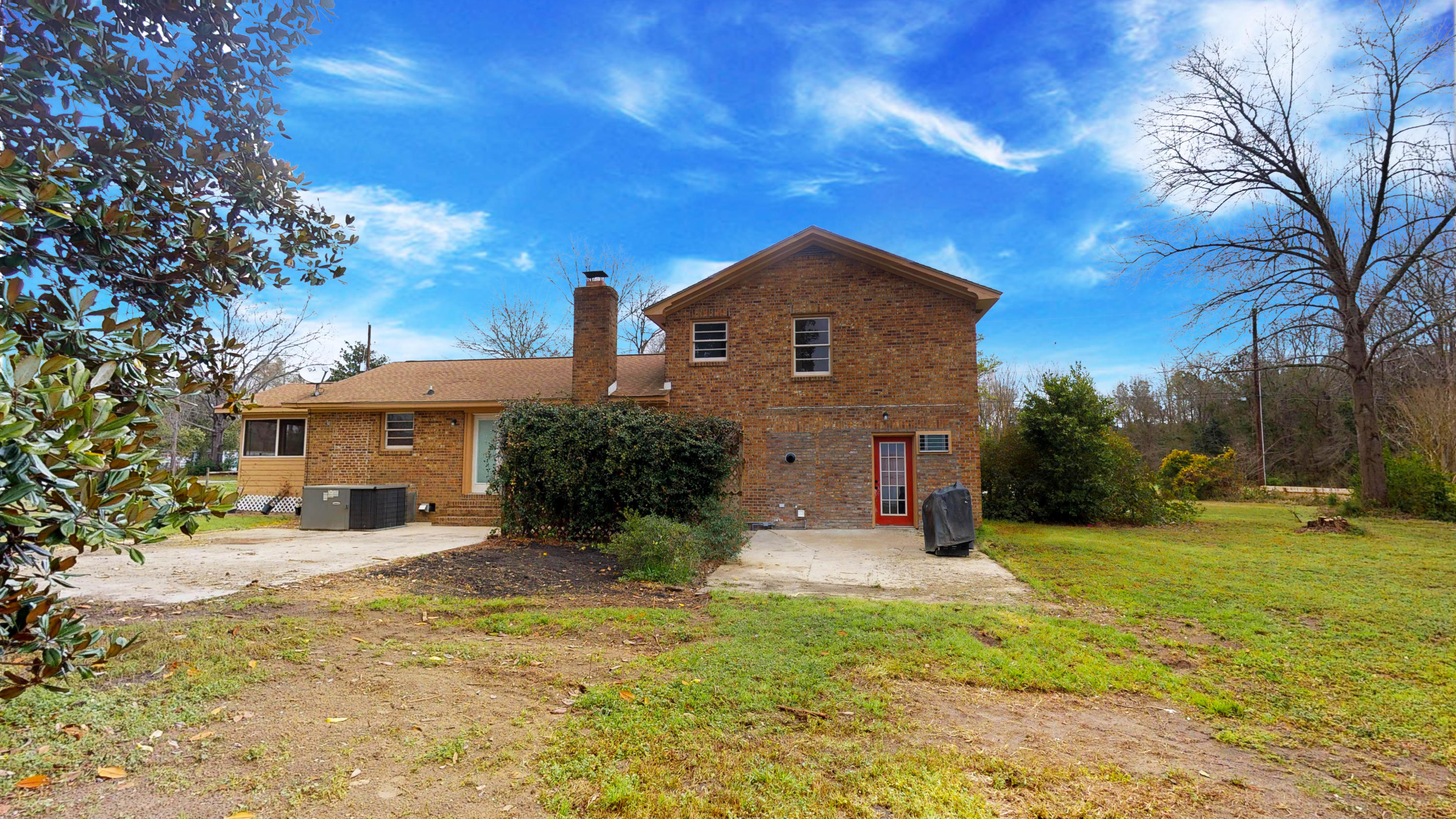109 County Rd S-18-752 Summerville, SC 29483 - Photo 39 of 41 109back1