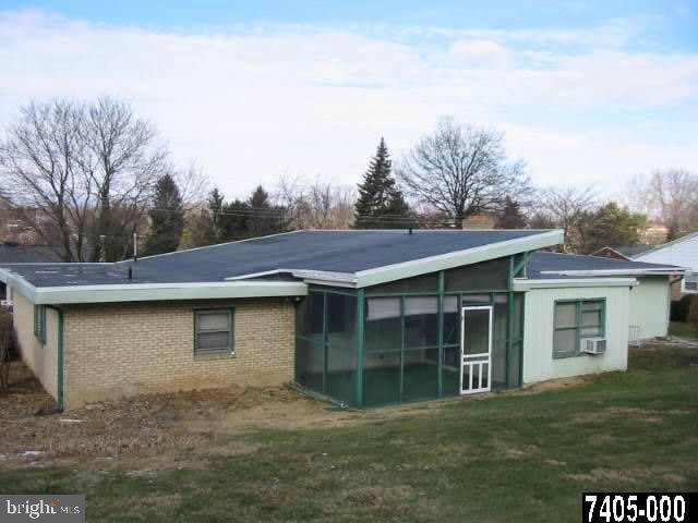 700 Hillcrest Road York, PA 17403 - Photo 2 of 20 Gallery Image 2