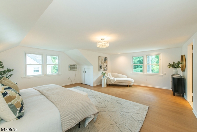 132 Haddon Place Montclair, NJ 07043 - Photo 31 of 48