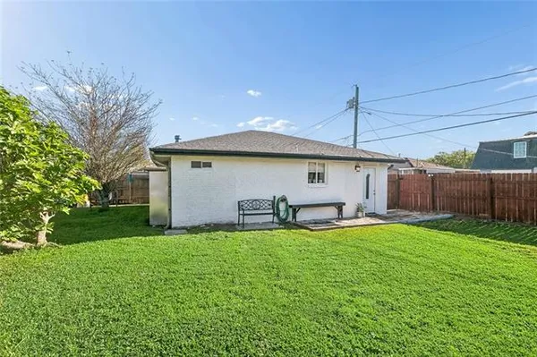 $230,000 | 1213 Indiana Street, Chalmette, LA 70043