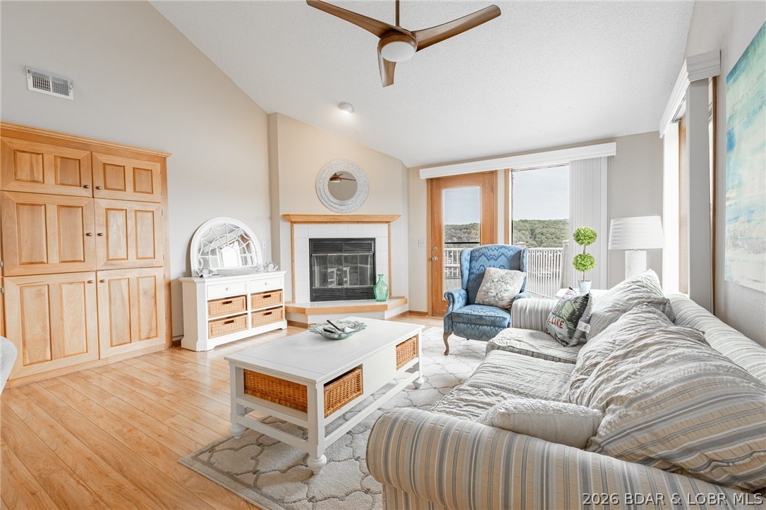210 Bluff Boulevard, Unit 4B Camdenton, MO 65020 - Photo 11 of 69 Living Area