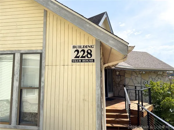 $250,000 | 210 Bluff Boulevard, Unit 4B, Camdenton, MO 65020