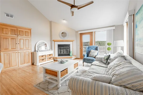 $250,000 | 210 Bluff Boulevard, Unit 4B, Camdenton, MO 65020