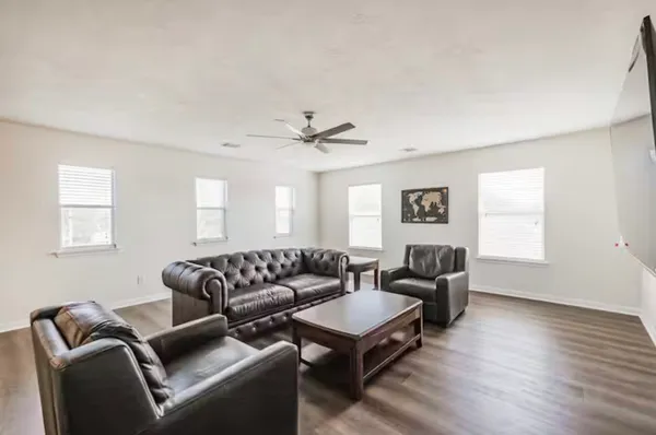 $3,000 | 18607 Shavano Court, Cypress, TX 77433
