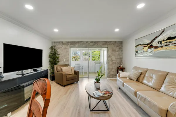 $1,850 | 14849 Cumberland Drive, Unit 2070, Delray Beach, FL 33446