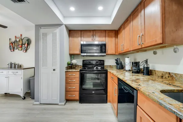 $1,850 | 14849 Cumberland Drive, Unit 2070, Delray Beach, FL 33446