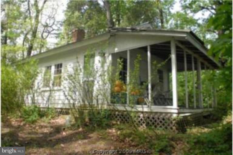 617 Gunston Road Centreville, MD 21617 - Photo 5 of 5 COTTAGE OVERLOOKING RIVER