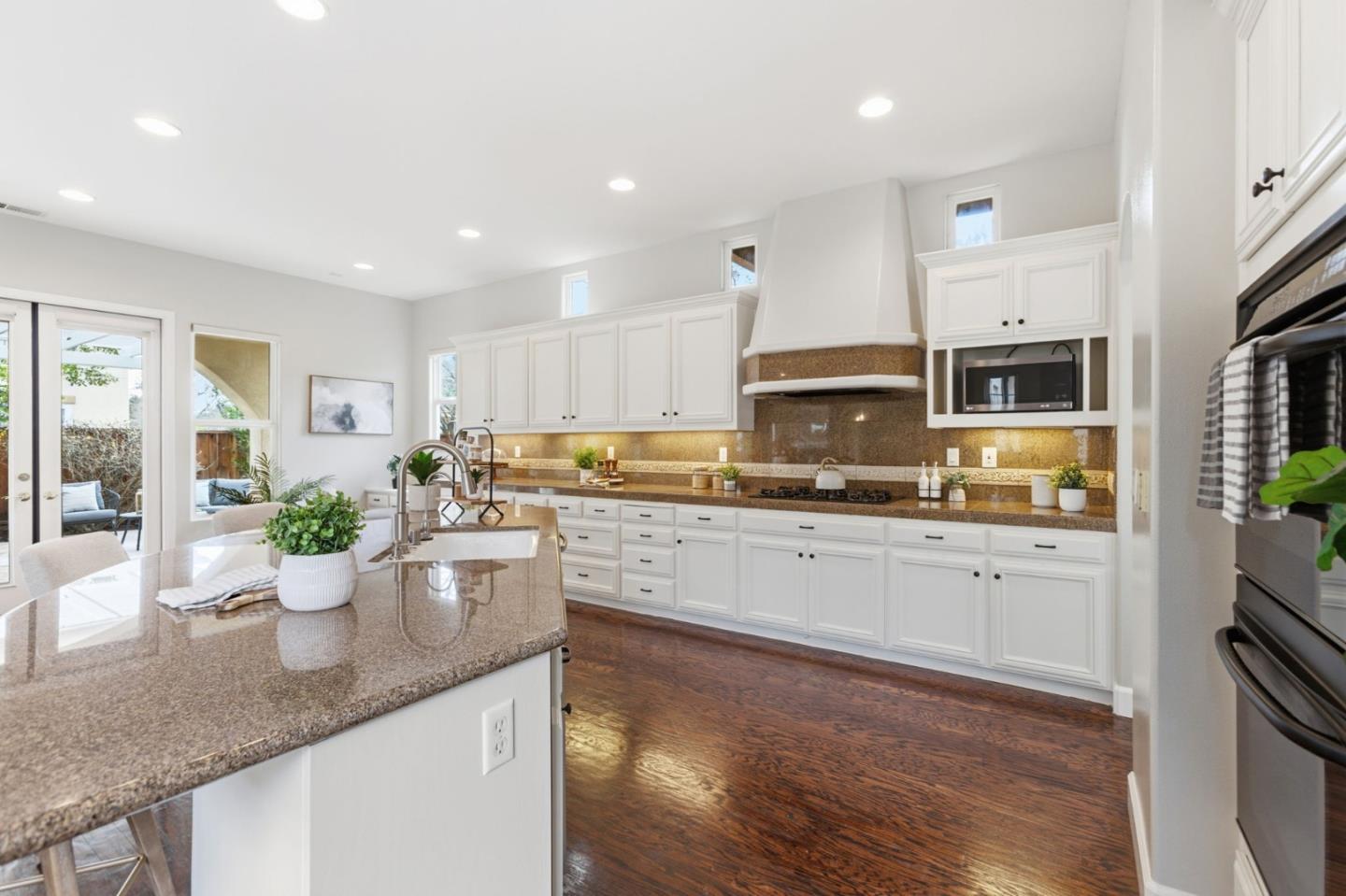 1826 Club Drive Gilroy, CA 95020 - Photo 21 of 84