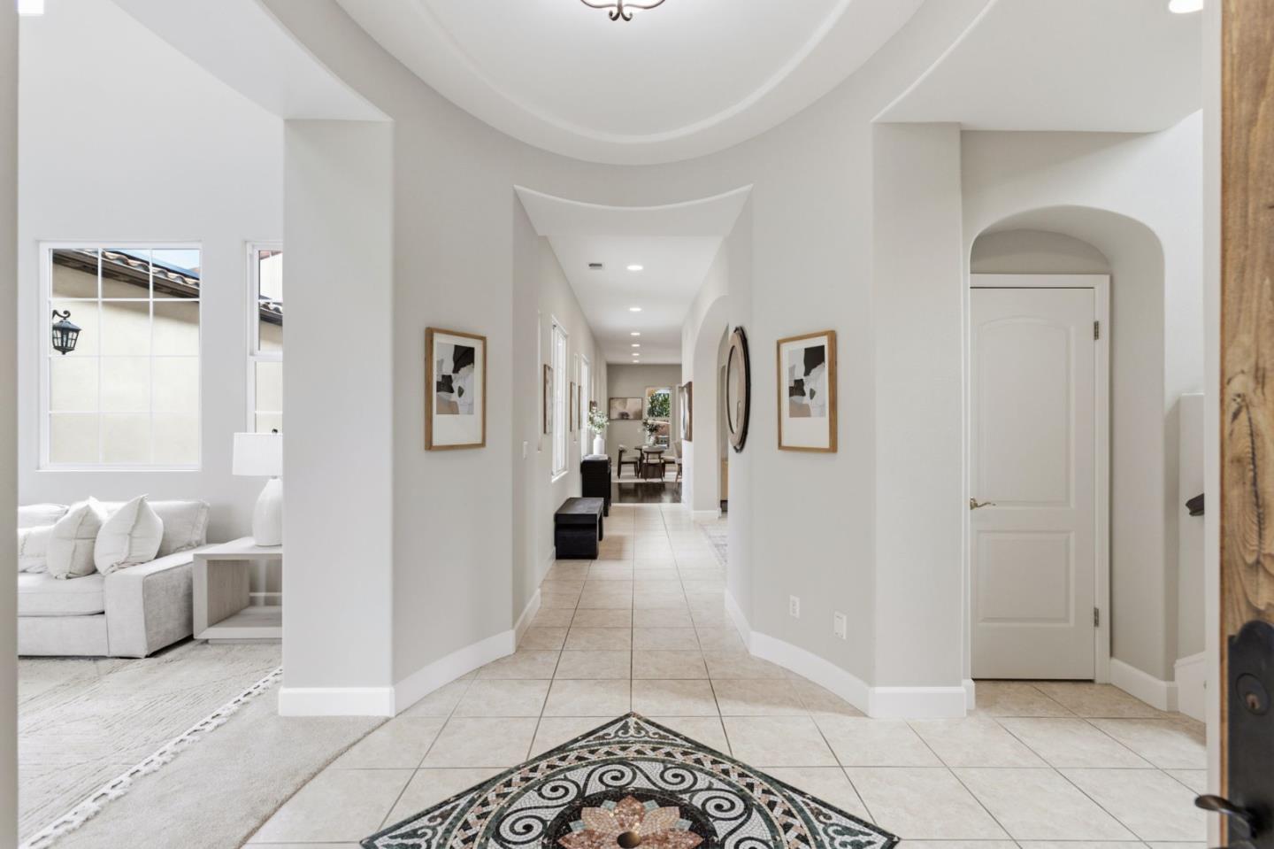 1826 Club Drive Gilroy, CA 95020 - Photo 5 of 84