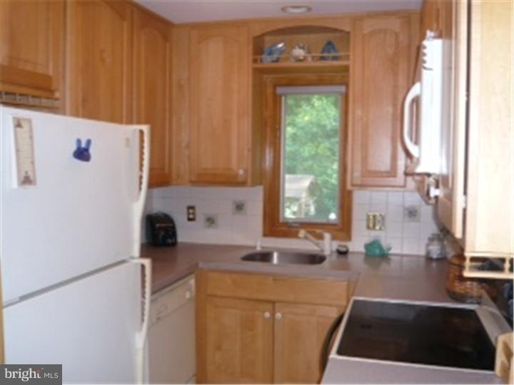 180 Kings Road Westampton, NJ 08060 - Photo 5 of 19 Kitchen