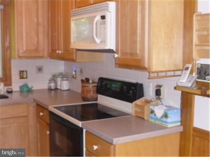 180 Kings Road Westampton, NJ 08060 - Photo 6 of 19 Kitchen