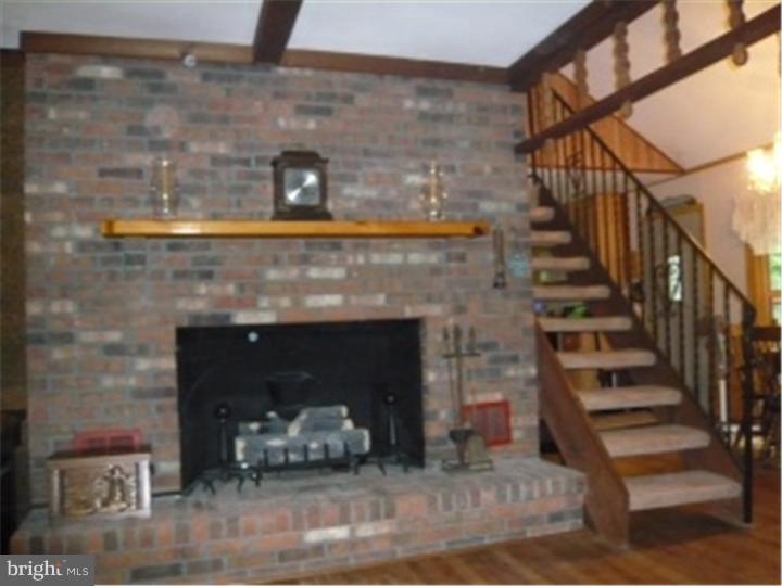 180 Kings Road Westampton, NJ 08060 - Photo 8 of 19 Fireplace